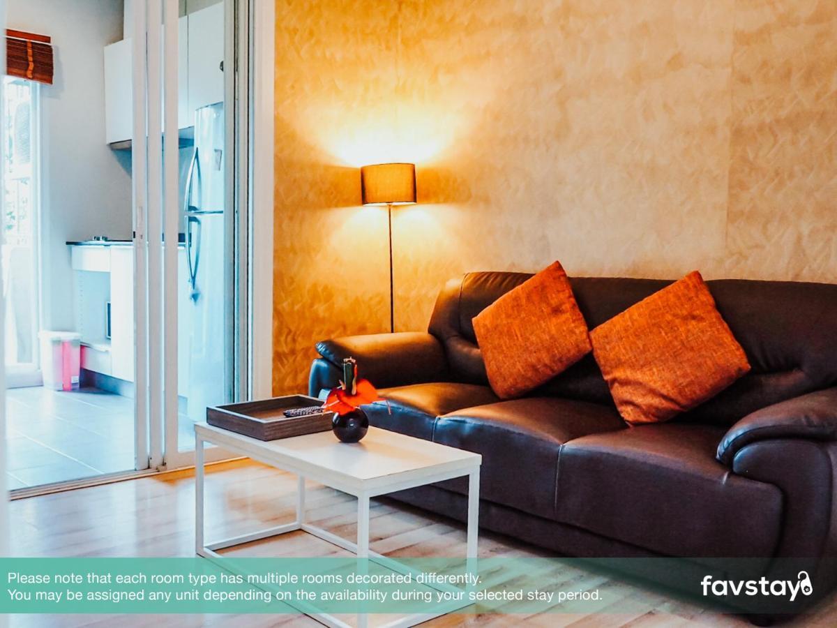 Favstay - The Base Downtown Phuket Exterior foto