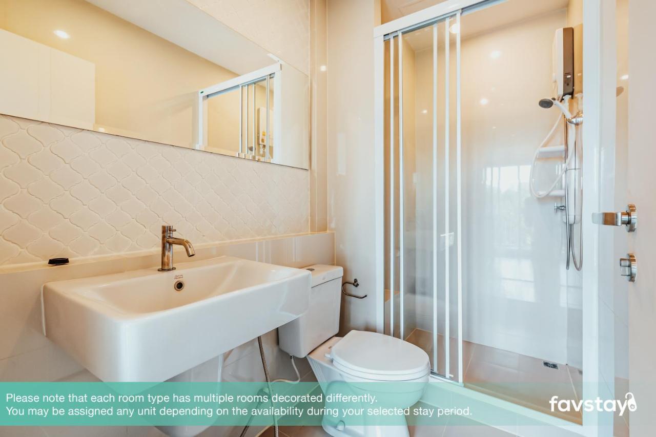 Favstay - The Base Downtown Phuket Exterior foto